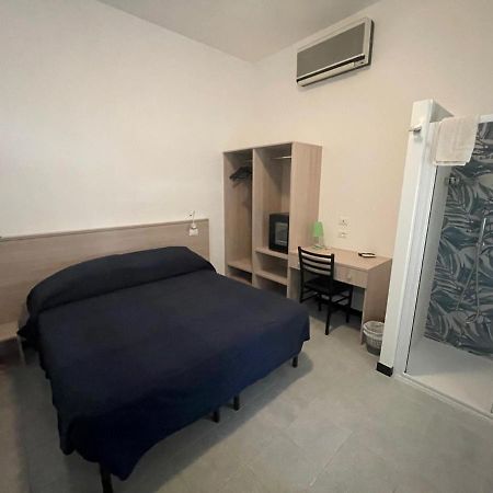 Hotel Deutsche Familien Finale Ligure Kültér fotó