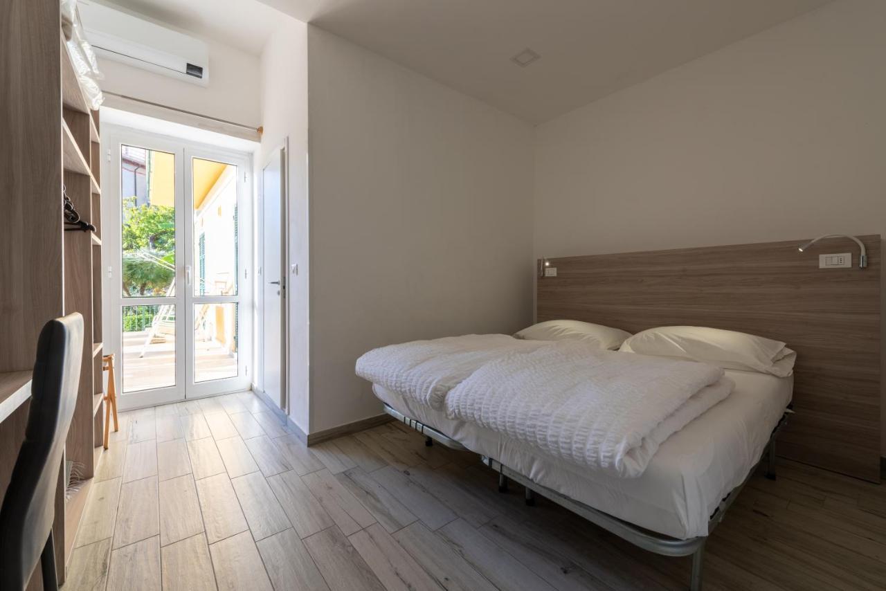 Hotel Deutsche Familien Finale Ligure Kültér fotó