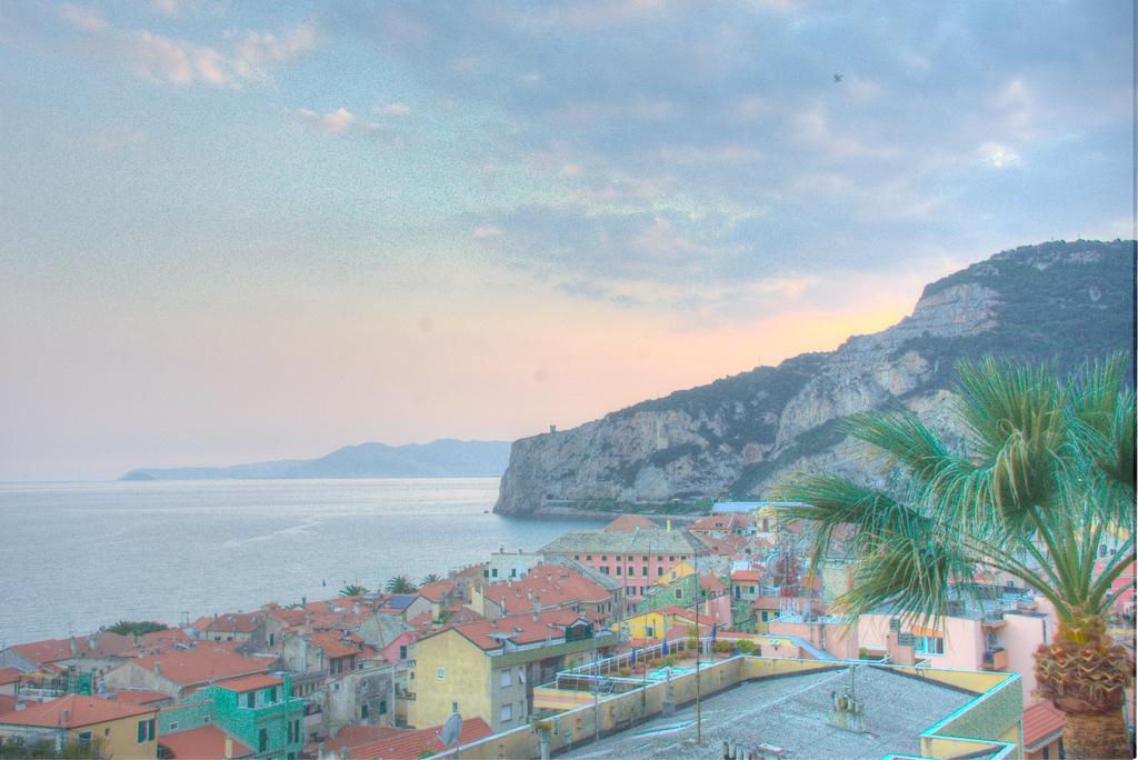 Hotel Deutsche Familien Finale Ligure Kültér fotó