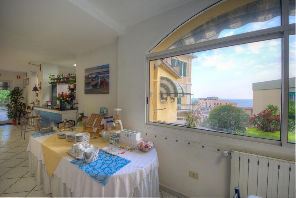 Hotel Deutsche Familien Finale Ligure Kültér fotó