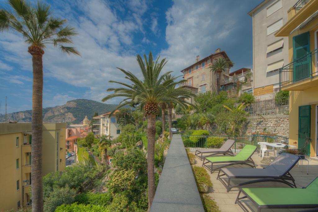 Hotel Deutsche Familien Finale Ligure Kültér fotó